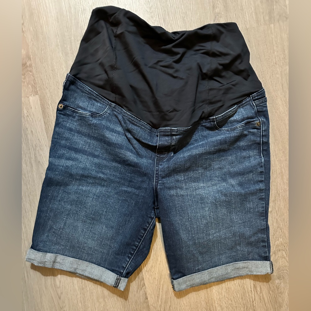 Isabel maternity shorts Sz. 14